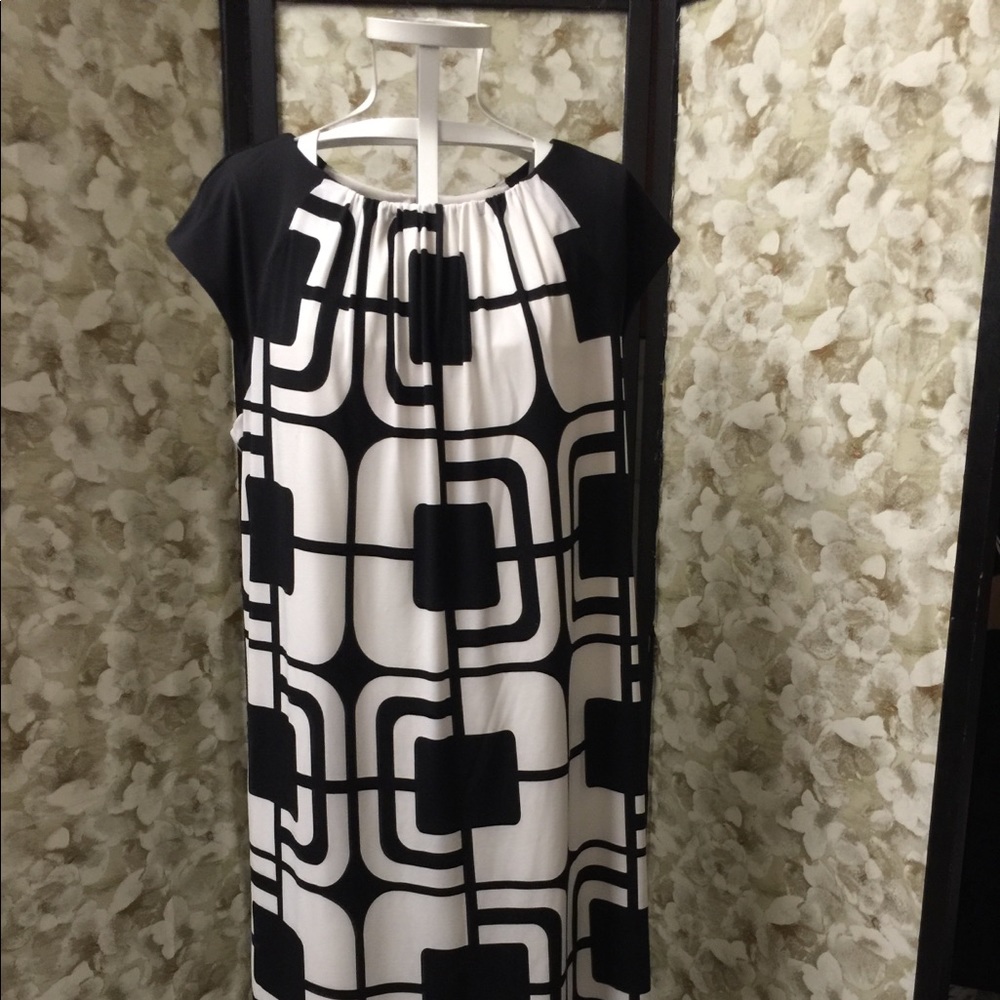 🌻 Comfy Spring Black/White Dress
